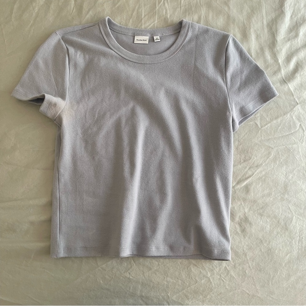 Aritzia Sunday Best t-shirt medium.